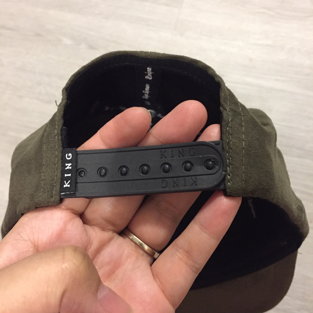 KING Apparel Suede - Picture 3 of 3